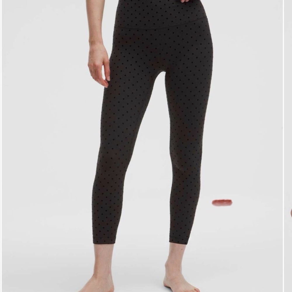 NWT Lululemon Black Align High Rise Pant 28’ *FLOCKED*